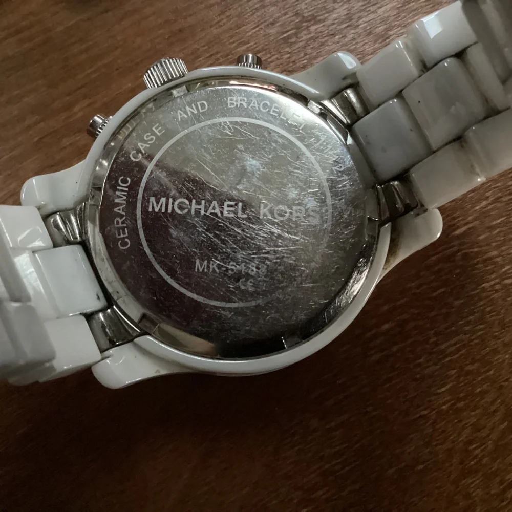 Michael Kors Runway White Dial Ceramic Strap Glitz Women’s Watch MK5188